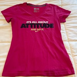 Women’s Nike Dri fit t shirt small